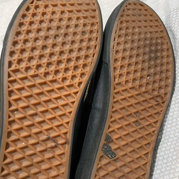 Black vans - Picture 2 of 4